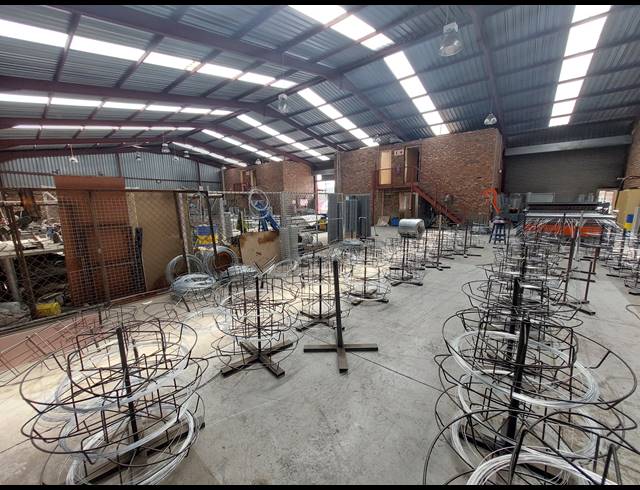 707M² FACTORY FOR SALE IN ANDERBOLT